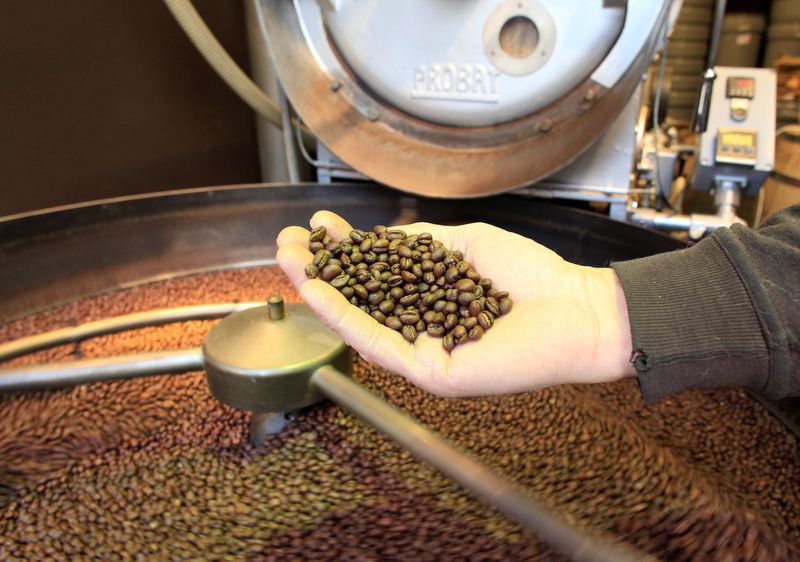 Coffee traders scramble to redirect Russia, Ukraine shipments