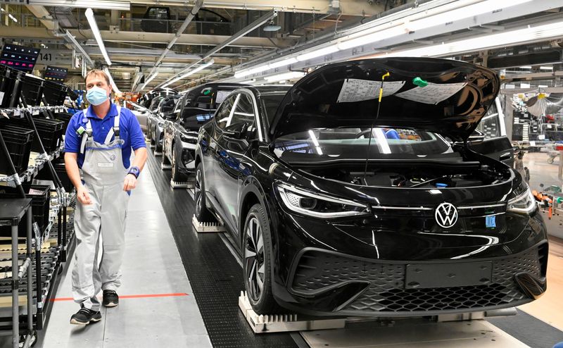 Global carmakers raided by EU; UK also announces probe