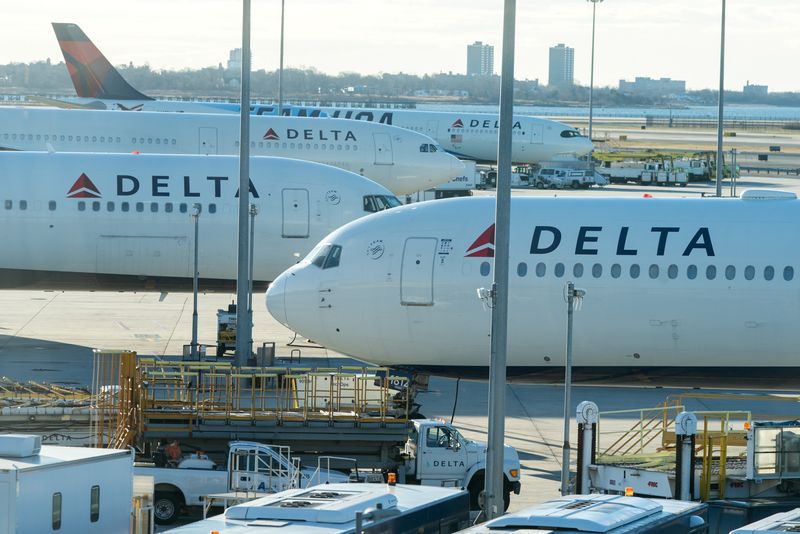 Delta weighs flights out of new Mexico City airport - Mexican president