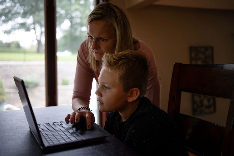 'Launching Financial Grownups' shows how to raise money-smart kids