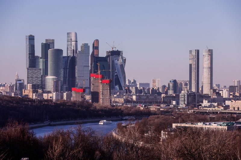 Moody's to withdraw credit ratings on Russian entities