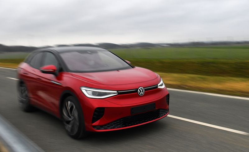 Lacking wire harnesses from Ukraine, Volkswagen delays ID.5 launch