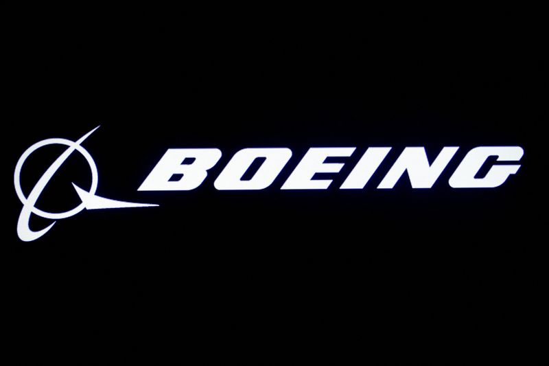 Boeing's defense head to retire, global services head to take over