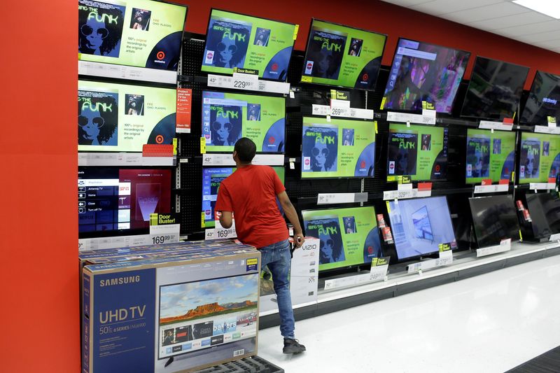 Nielsen agrees to sweetened $10-billion offer from private equity group