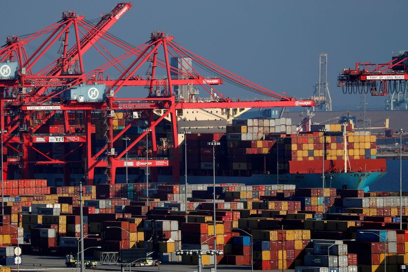Analysis-"Slow-balisation": how war, pandemic are reshaping global trade
