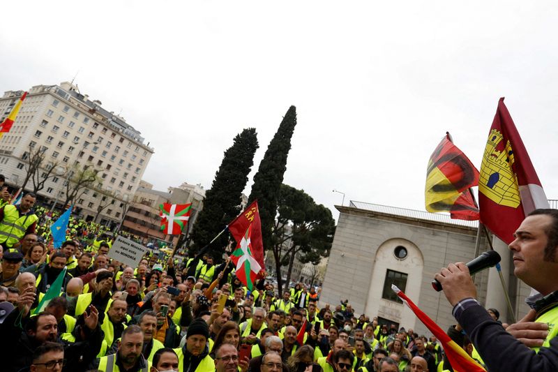 Spain March car sales slump as trucker strike adds to industry woes