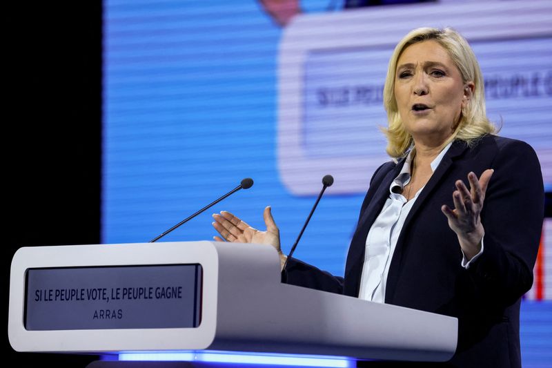 A Le Pen upset win would spark selloff in French bonds, euro -fund managers