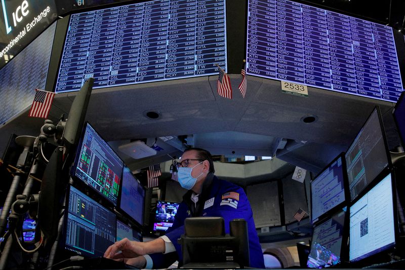 Hedge funds lure biggest inflow in 7 years in Q1-HFR