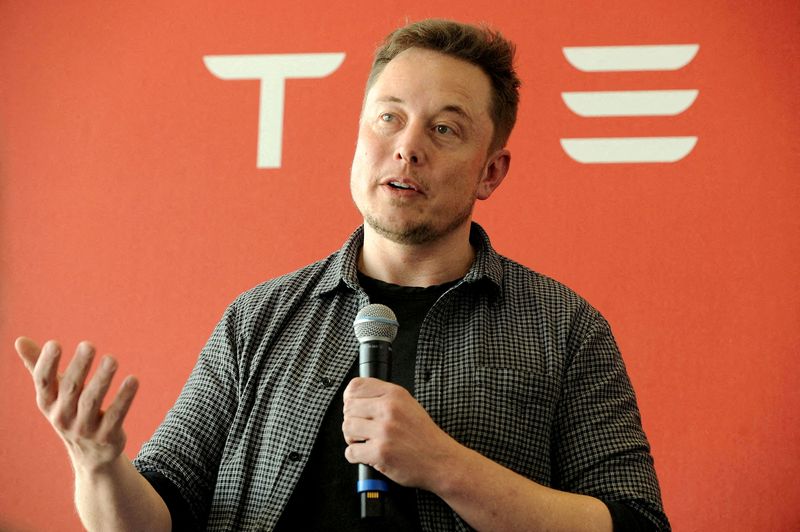 Musk says you can't save planet and short Tesla; ESG investors disagree