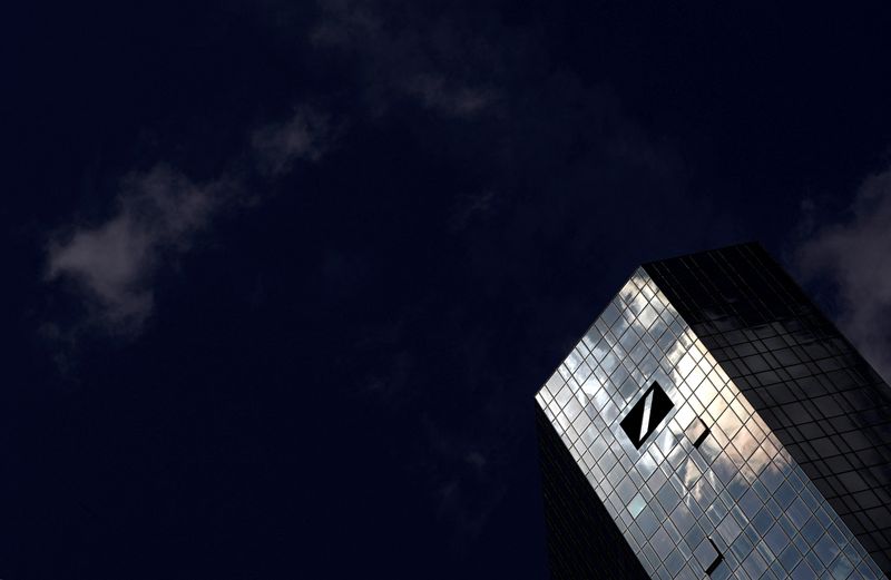 Deutsche Bank extends quarterly profit streak but Ukraine clouds outlook