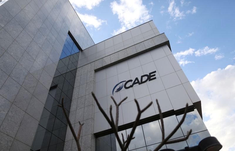 Brazil watchdog proposes approval of Pague Menos buy of Extrafarma