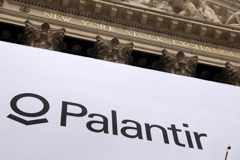 Palantir profit miss, downbeat revenue forecast send shares tumbling
