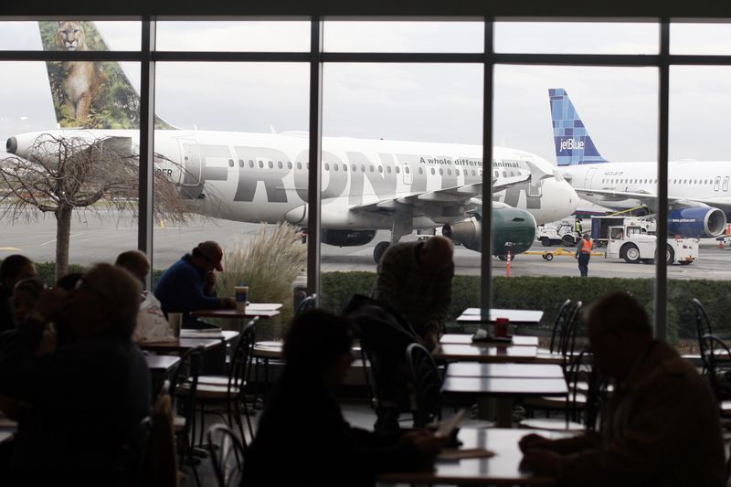 Flight attendants union backs Frontier-Spirit tie-up