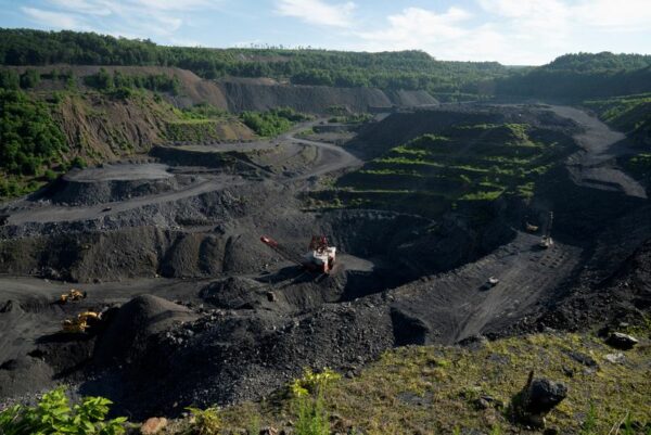 G7 ministers may pledge to phase out coal, decarbonise power -draft