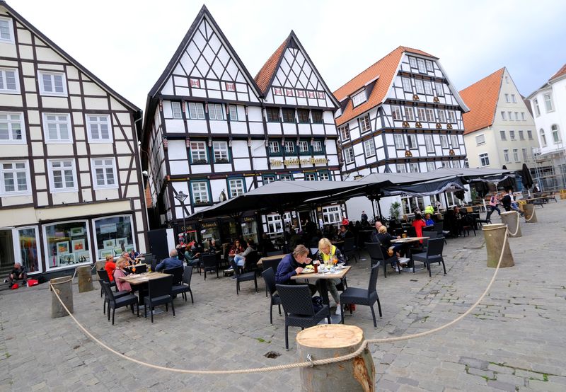 Decline in German services sector eases, raising hopes for milder recession -PMI