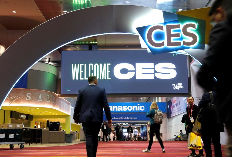 Got game? Automakers show off in-car entertainment options at CES