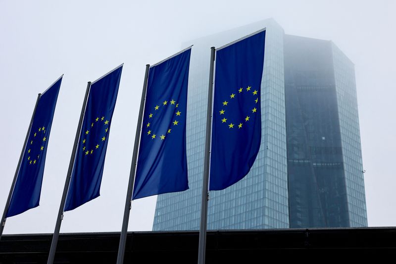ECB sees 'very strong' wage growth ahead in next few quarters