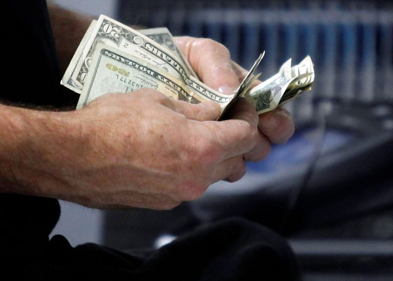 NY Fed survey finds reduced near-term inflation expectations in December
