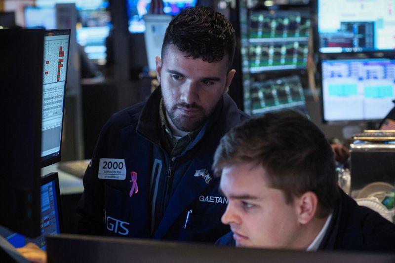 U.S. bond funds attract inflows for second straight week