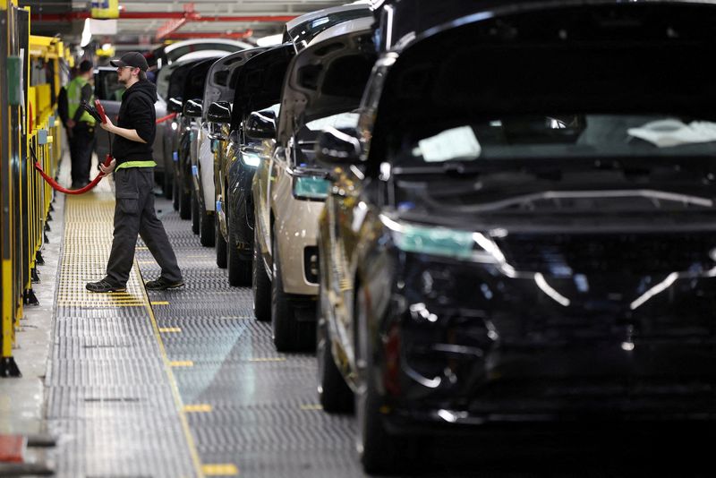India's Tata Motors surges 8% on first quarterly profit in 2 years