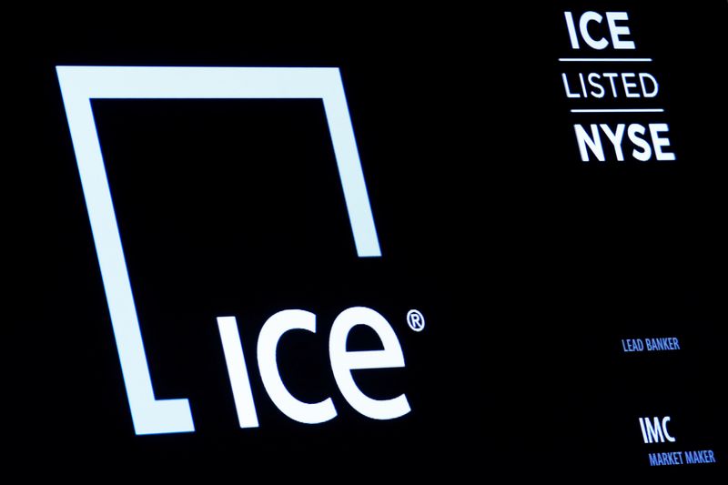ICE to open London gas hub, creating route around EU price cap