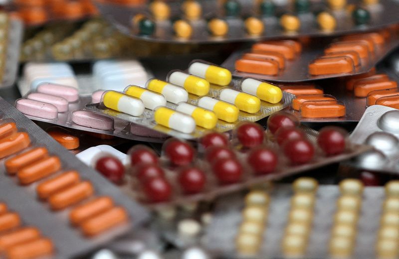 Drugmakers prevail in dispute over U.S. discount drug program