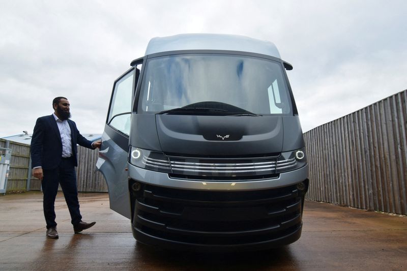 Truckers and subsidies rev up interest in fuel cell vehicles