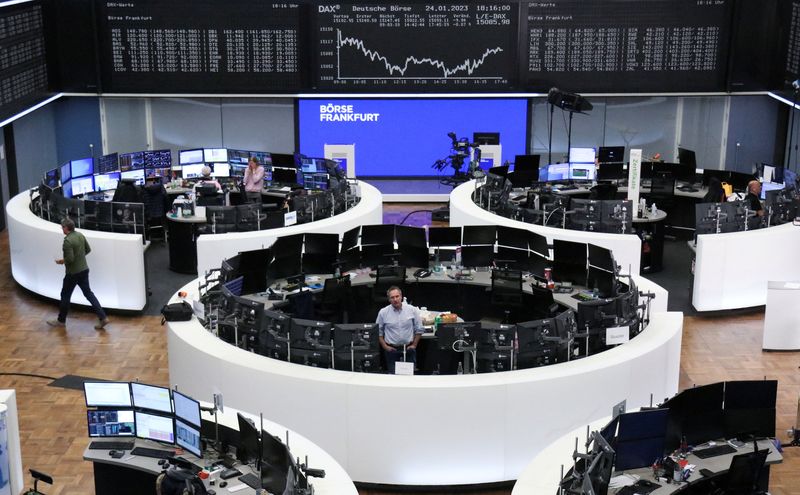 Stocks, crude oil advances despite higher interest rate expectations
