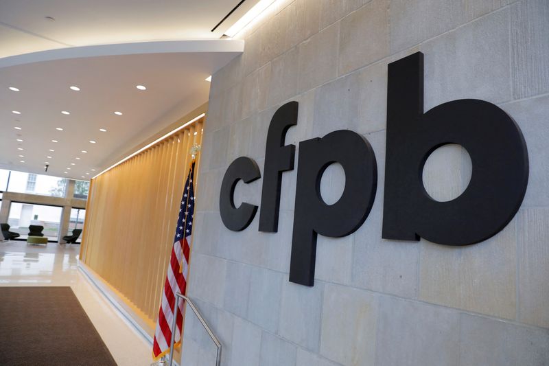 U.S. CFPB's bid to curb late credit card fees faces strong opposition