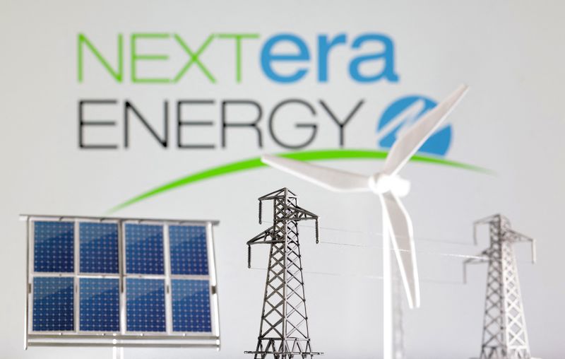 Justices ask government for input on Texas electric grid dispute