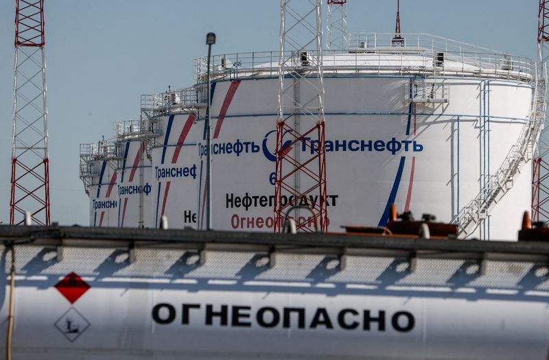 Kremlin says it does not recognise Western price cap on its oil
