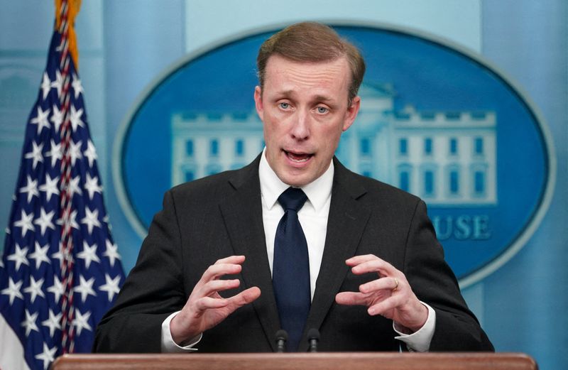 White House urges Congress to pass bill giving Commerce secretary power to ban TikTok