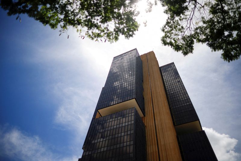 Analysis-Emerging market central bank pivot plans face a Fedache