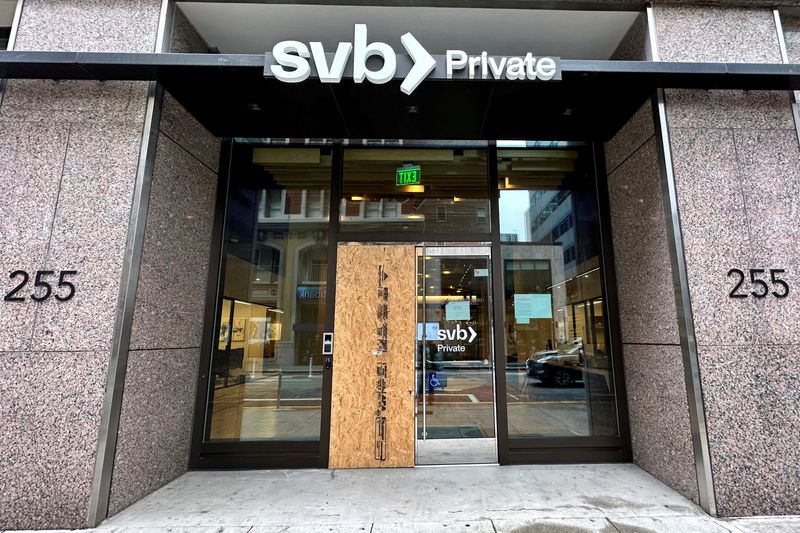 Hedge funds offering to buy startup deposits stuck at Silicon Valley Bank -Semafor