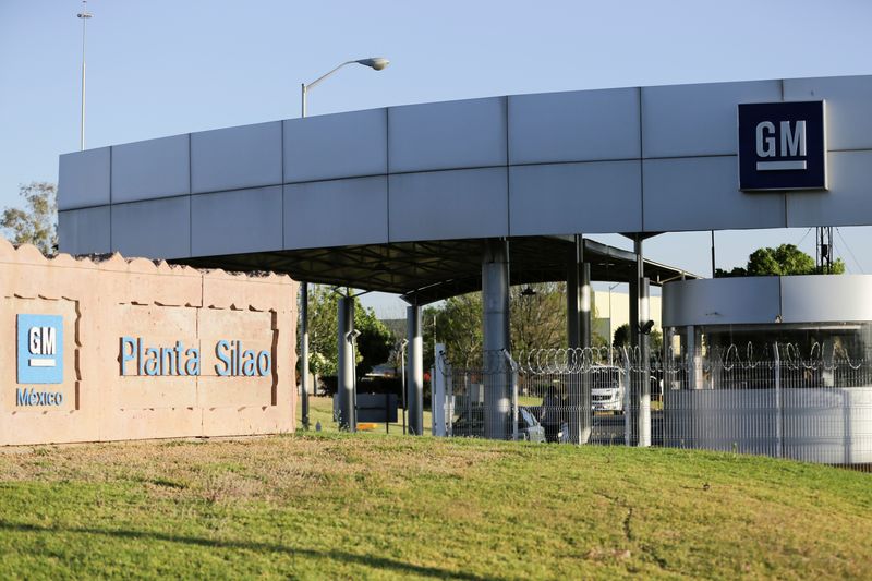 GM and union reach deal for 10% pay hike at Mexico pickups plant