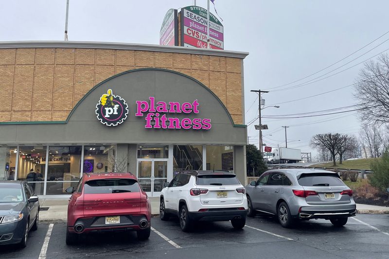 Fitness chains add financial muscle as more Americans hit the gym