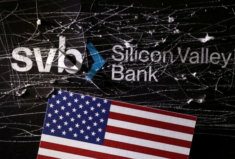 U.S. Senate panel calls on SVB, Signature Bank ex-CEOs to testify