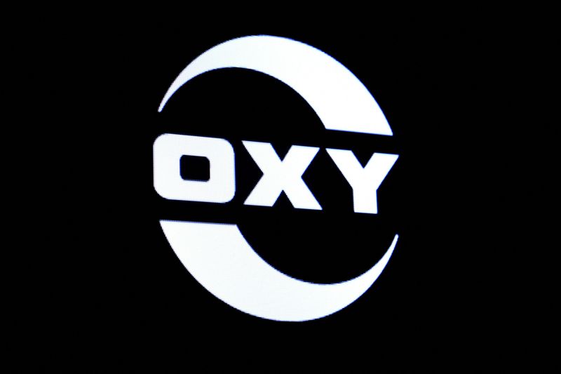 Berkshire Hathaway stake in Occidental Petroleum rises to 23.6%