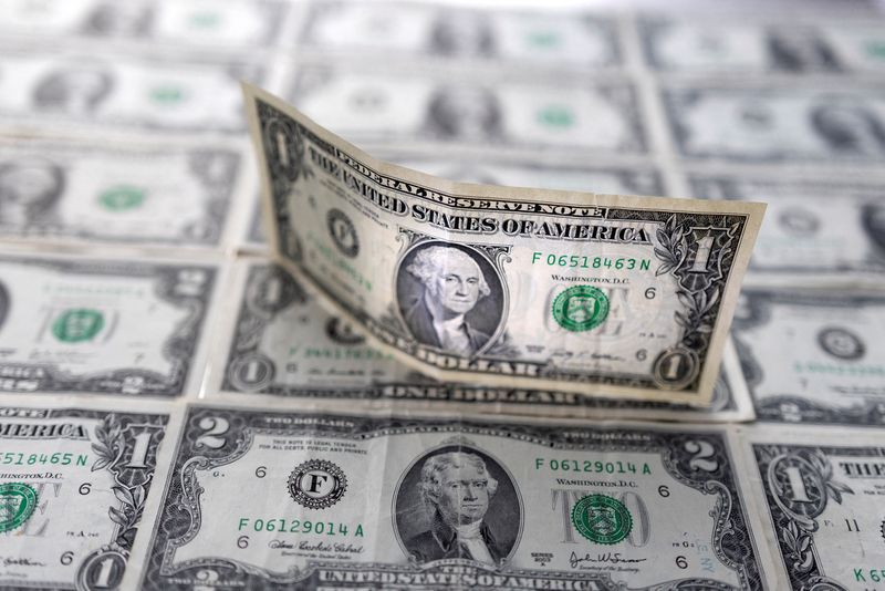 Banking turmoil dampens shine of ESG funds at end of strong Q1