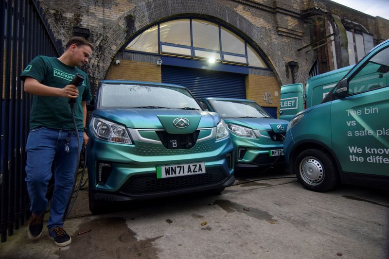 Lack of electric vans opens door for Chinese, other EV makers