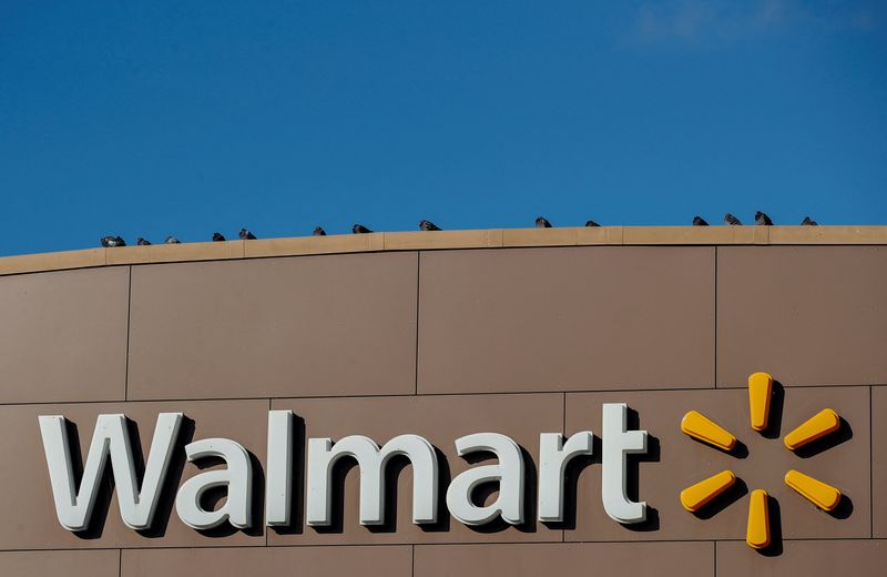 Walmart US merchandising chief Redfield to step down