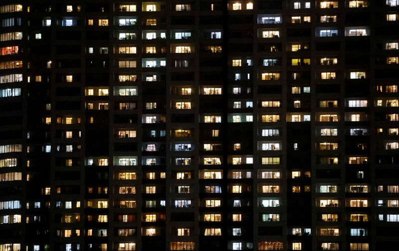 Average price of new Tokyo apartment passes 100 million yen for first time