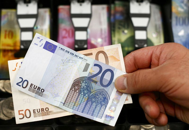 More banks join European instant payments pilot from end 2023