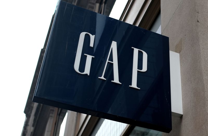 Gap to cut hundreds of jobs in new round of layoffs - WSJ