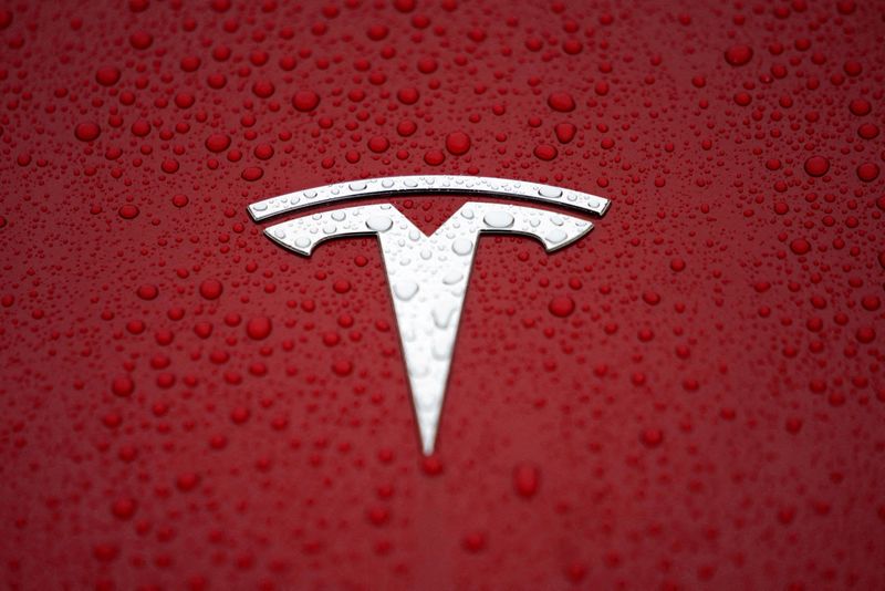 Seven US senators raise concerns about Tesla use of forced arbitration clauses