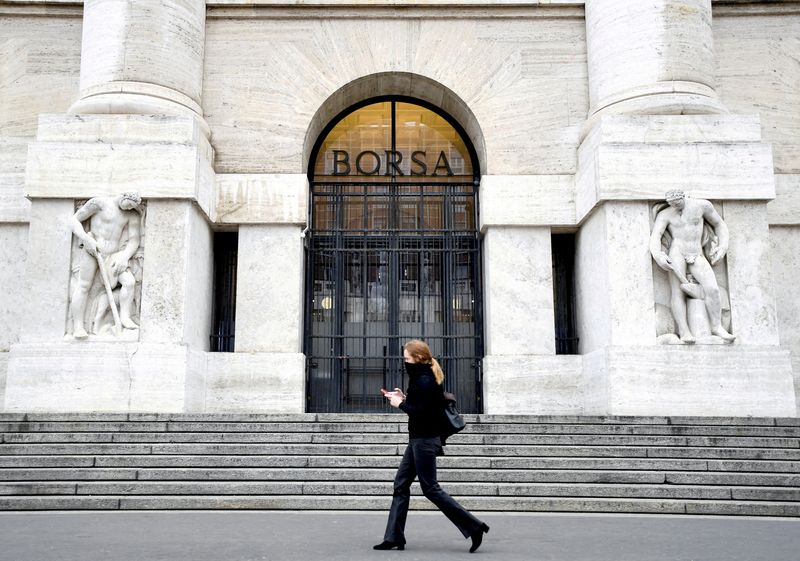 Italian bonds face a raft of challenges as credit ratings loom