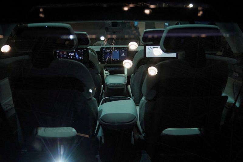 US lawmakers want to bar automakers from eliminating AM radio in new vehicles