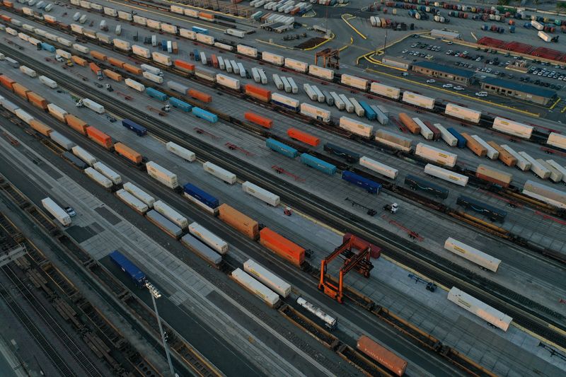 Union Pacific, engineers union reach tentative deal over time off