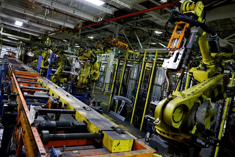 US business borrowing for equipment falls 8% in April- ELFA survey