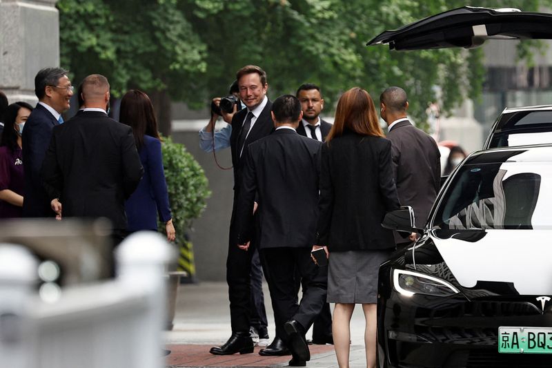 Elon Musk greeted with flattery and feasts during China trip